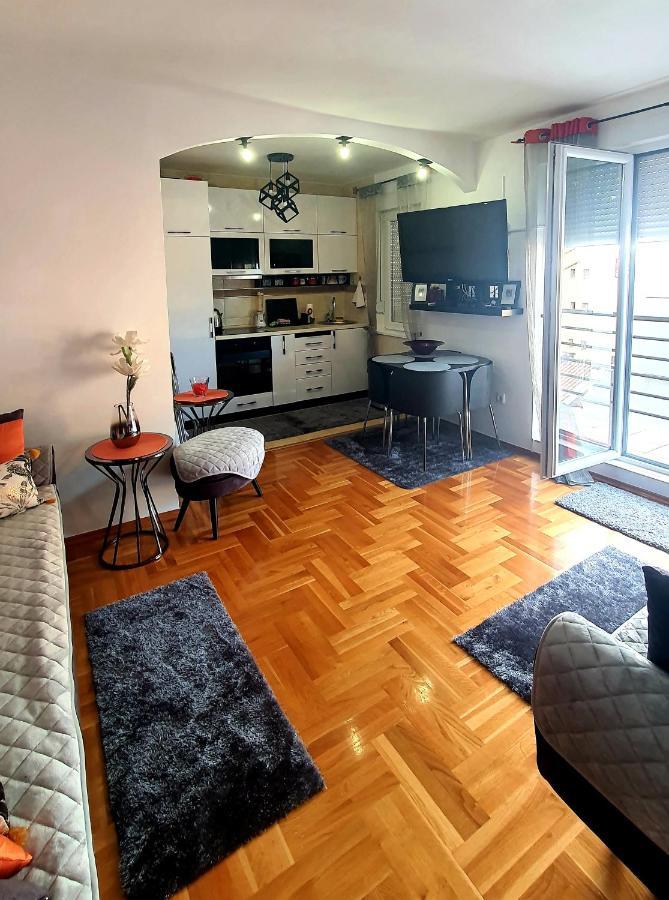 Apartman Nina บุดวา ภายนอก รูปภาพ